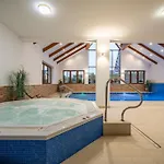 Resort Kaniowka Resort- Relaks W Gorach Z Basenem, Sauna I Jacuzzi