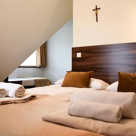 Resort Kaniowka Resort- Relaks W Gorach Z Basenem, Sauna I Jacuzzi