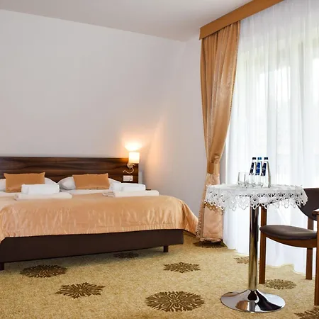Kaniowka Resort- Relaks W Gorach Z Basenem, Sauna I Jacuzzi Resort *