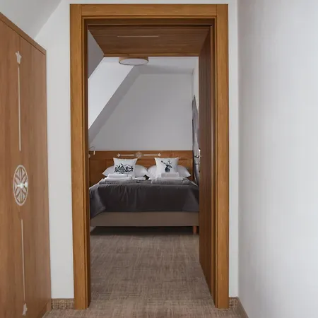 Курортный комплекс Kaniowka Resort- Relaks W Gorach Z Basenem, Sauna I Jacuzzi