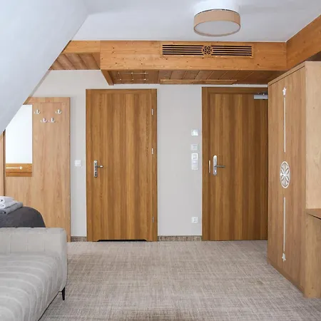 Kaniowka Resort- Relaks W Gorach Z Basenem, Sauna I Jacuzzi Resort *