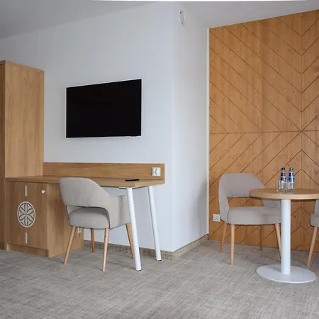 Resort Kaniowka Resort- Relaks W Gorach Z Basenem, Sauna I Jacuzzi *