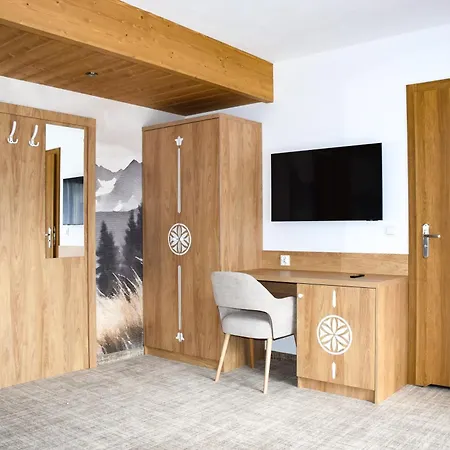 Resort Kaniowka Resort- Relaks W Gorach Z Basenem, Sauna I Jacuzzi *