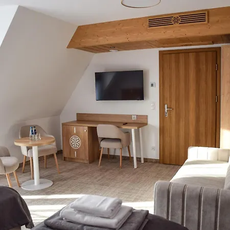 Курортный комплекс Kaniowka Resort- Relaks W Gorach Z Basenem, Sauna I Jacuzzi Бялка-Татшаньска